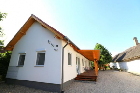 Friends & Family Apartmanok Velence